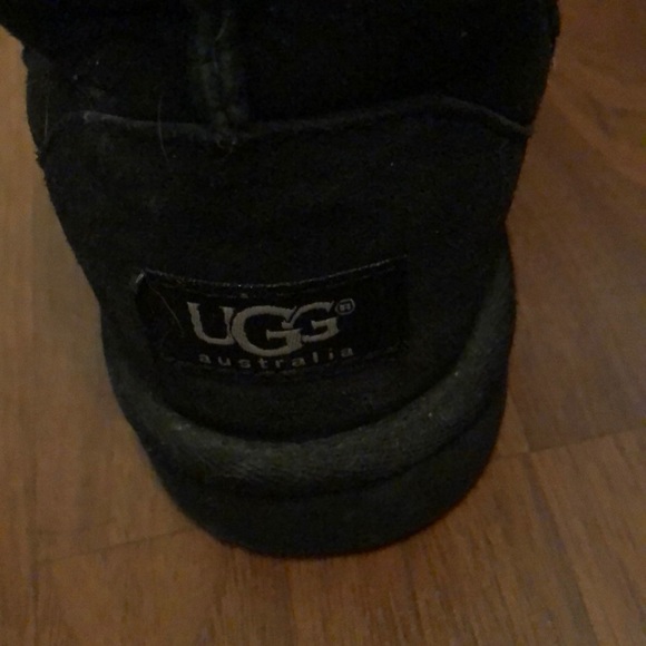 Girls black ugg - Picture 2 of 2